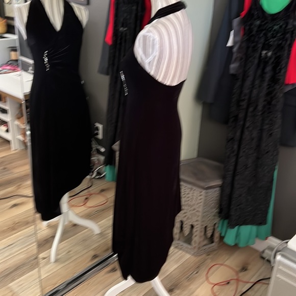 Robbie Bee, velvet like gown, STUNNING - Picture 2 of 7